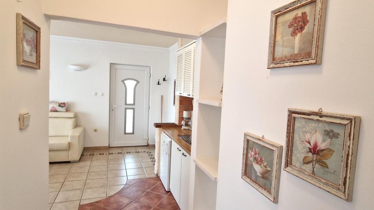 Apartment Damijan คิร์ก ภายนอก รูปภาพ