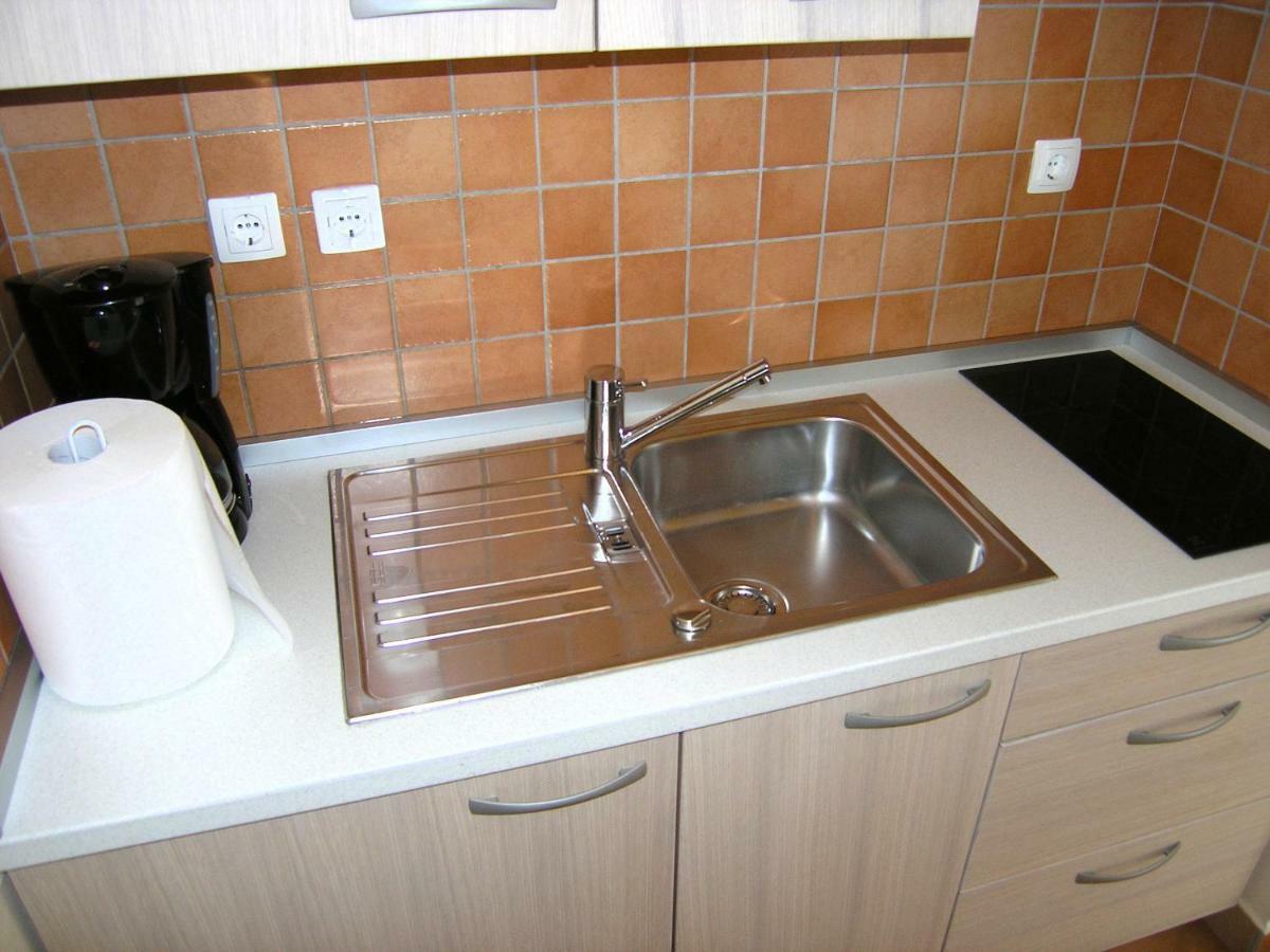 Apartment Damijan คิร์ก ภายนอก รูปภาพ