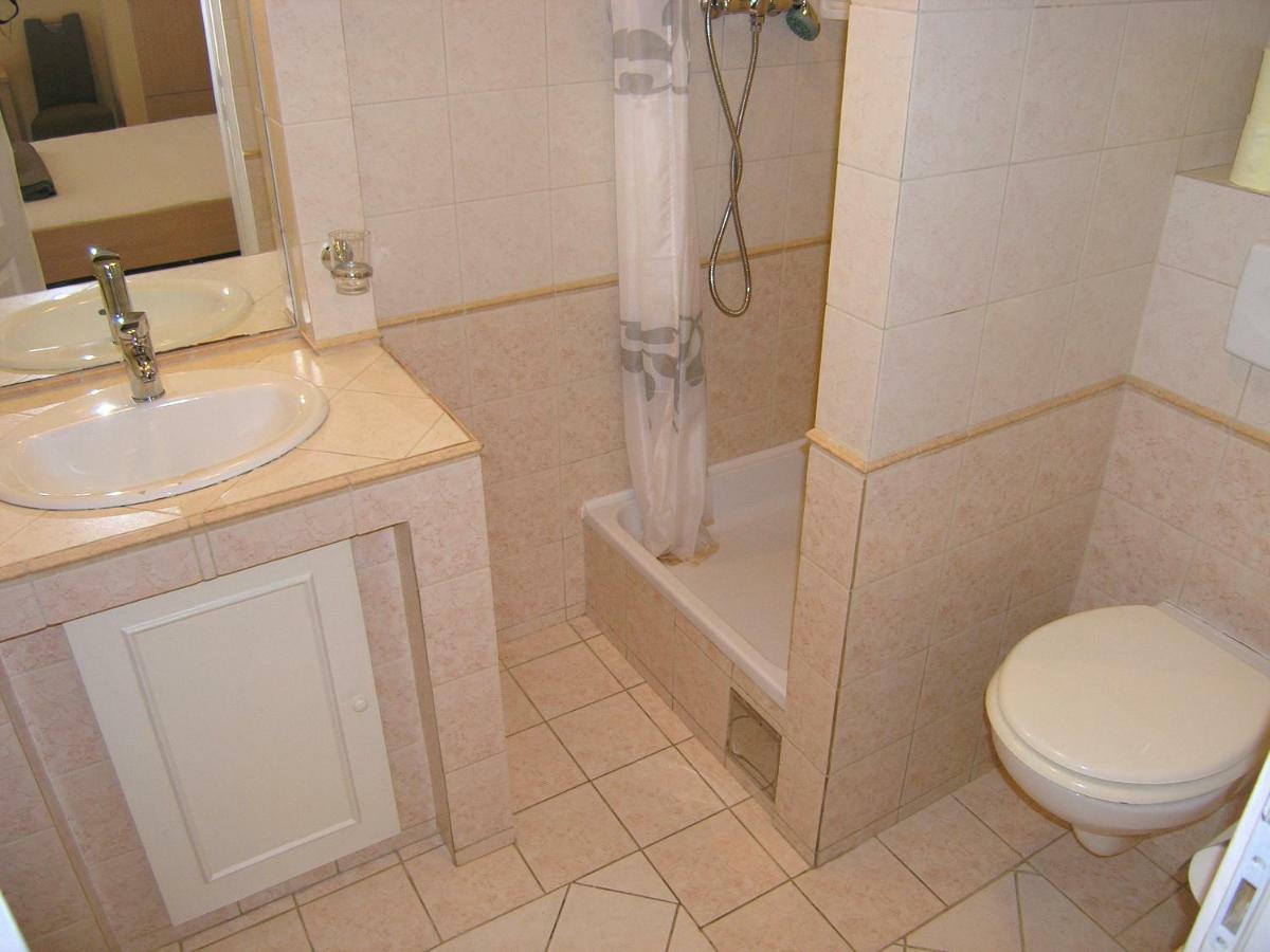 Apartment Damijan คิร์ก ภายนอก รูปภาพ