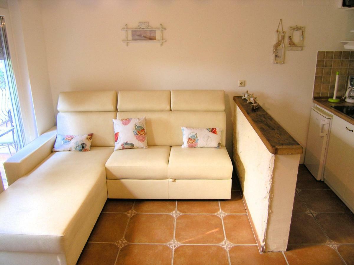 Apartment Damijan คิร์ก ภายนอก รูปภาพ
